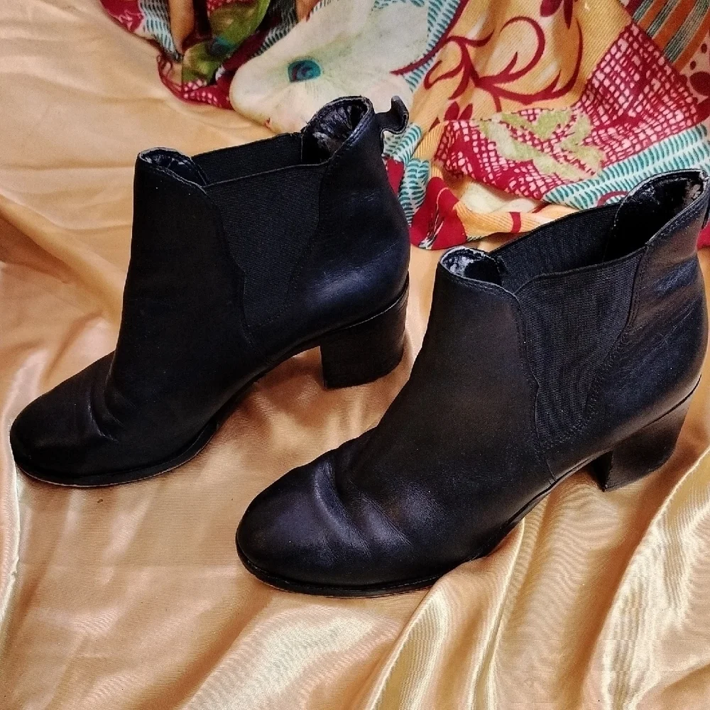 Sam Edelman Black Leather Ankle Boots V Opening